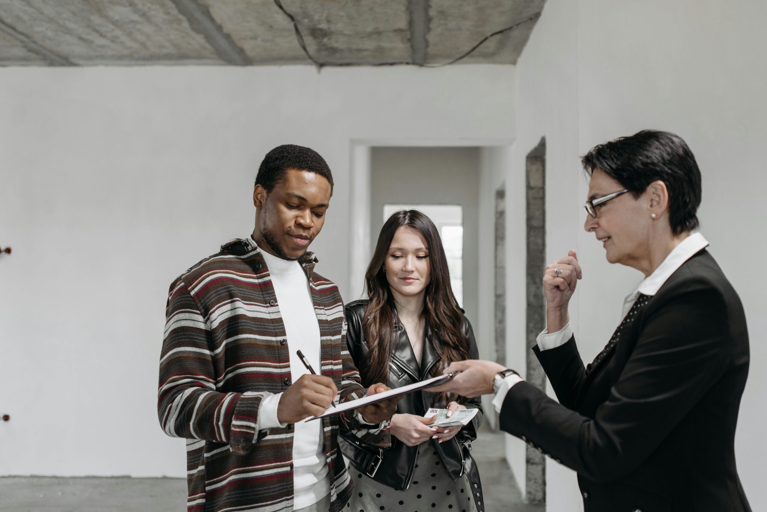 How to Transfer Property Ownership: Unlock Simple Steps Today