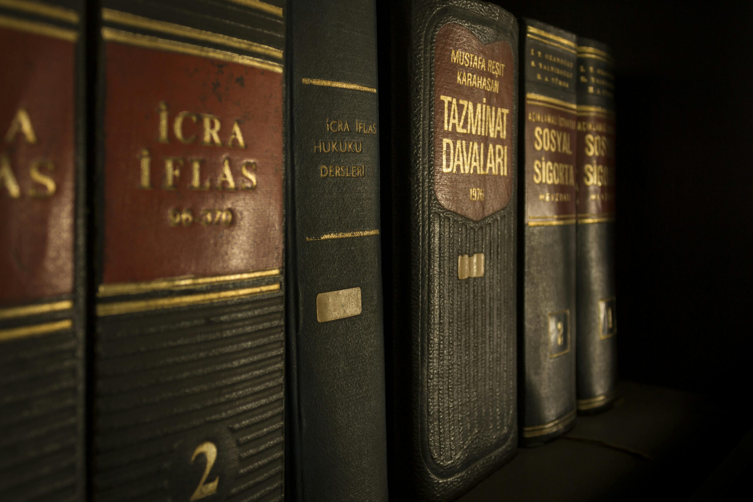 La Law Library: Unlocking Legal Knowledge for Everyone
