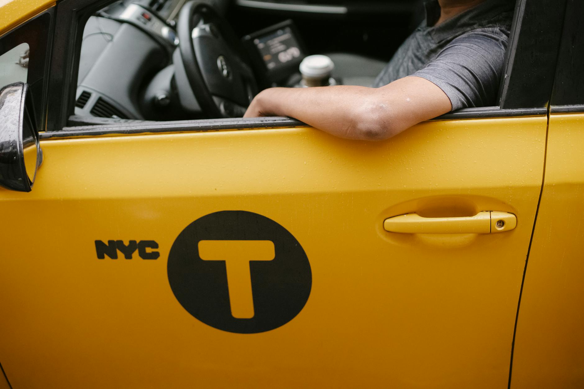 Rideshares See 30% Drop in Violent Incidents Compared to Traditional Taxis